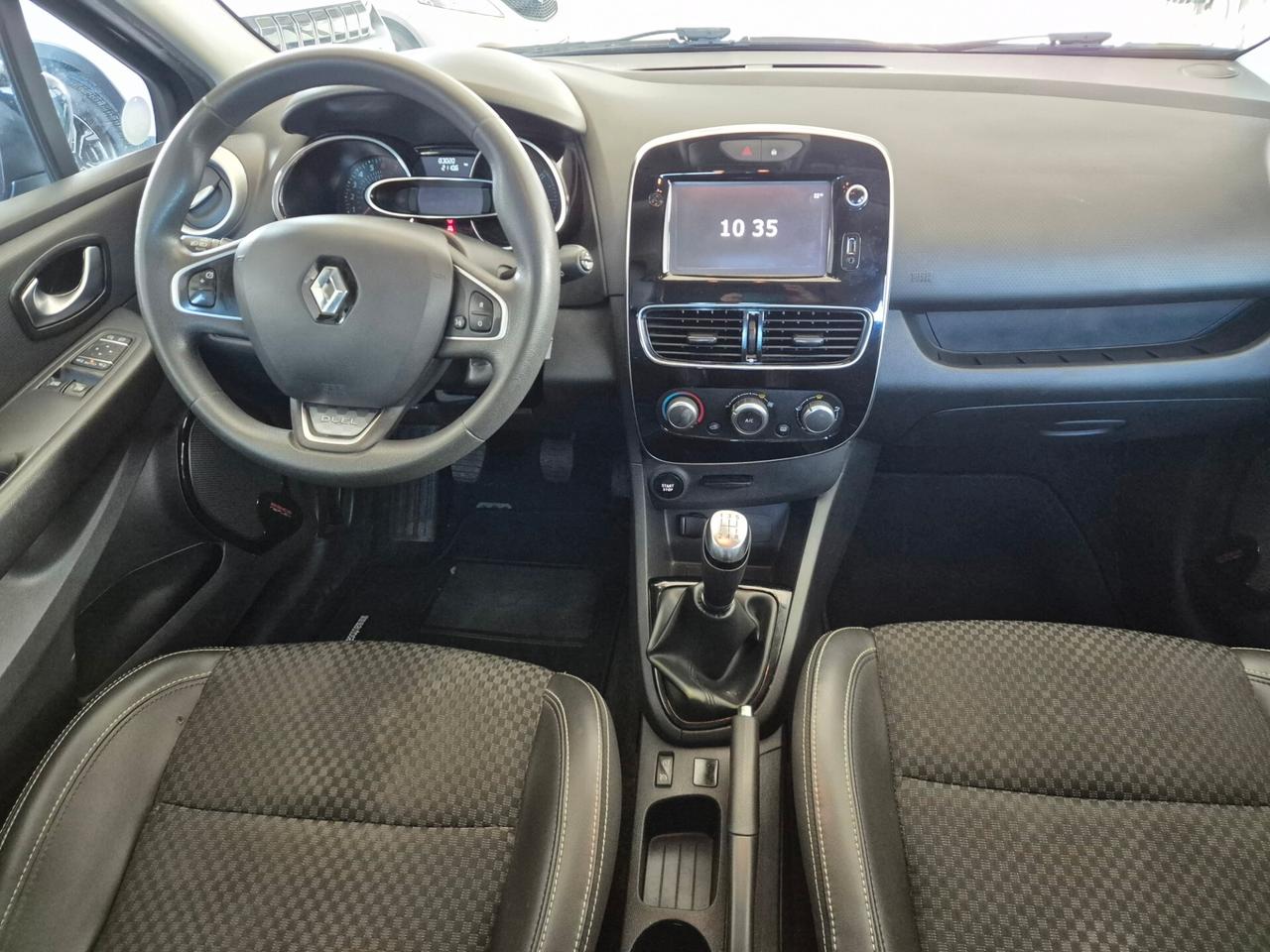 Renault Clio 1.2 75 CV 5 porte Duel