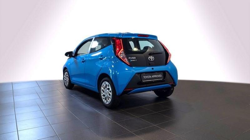 Toyota Aygo II 2018 5p 5p 1.0 x-play 72cv