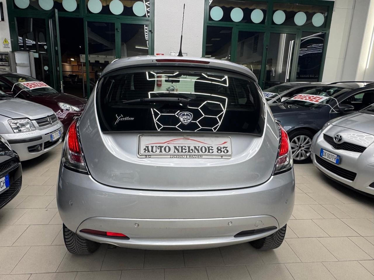 Lancia Ypsilon 0.9 TwinAir 85 CV 5 porte Metano Ecochic Platinum