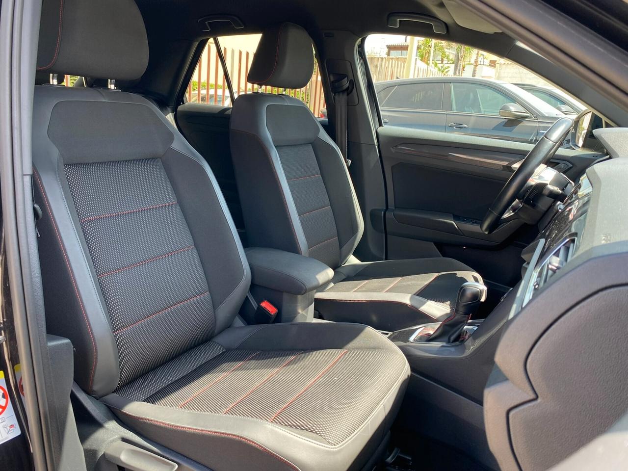 Volkswagen T-Roc R-Line 2.0 TDI 150CV DSG