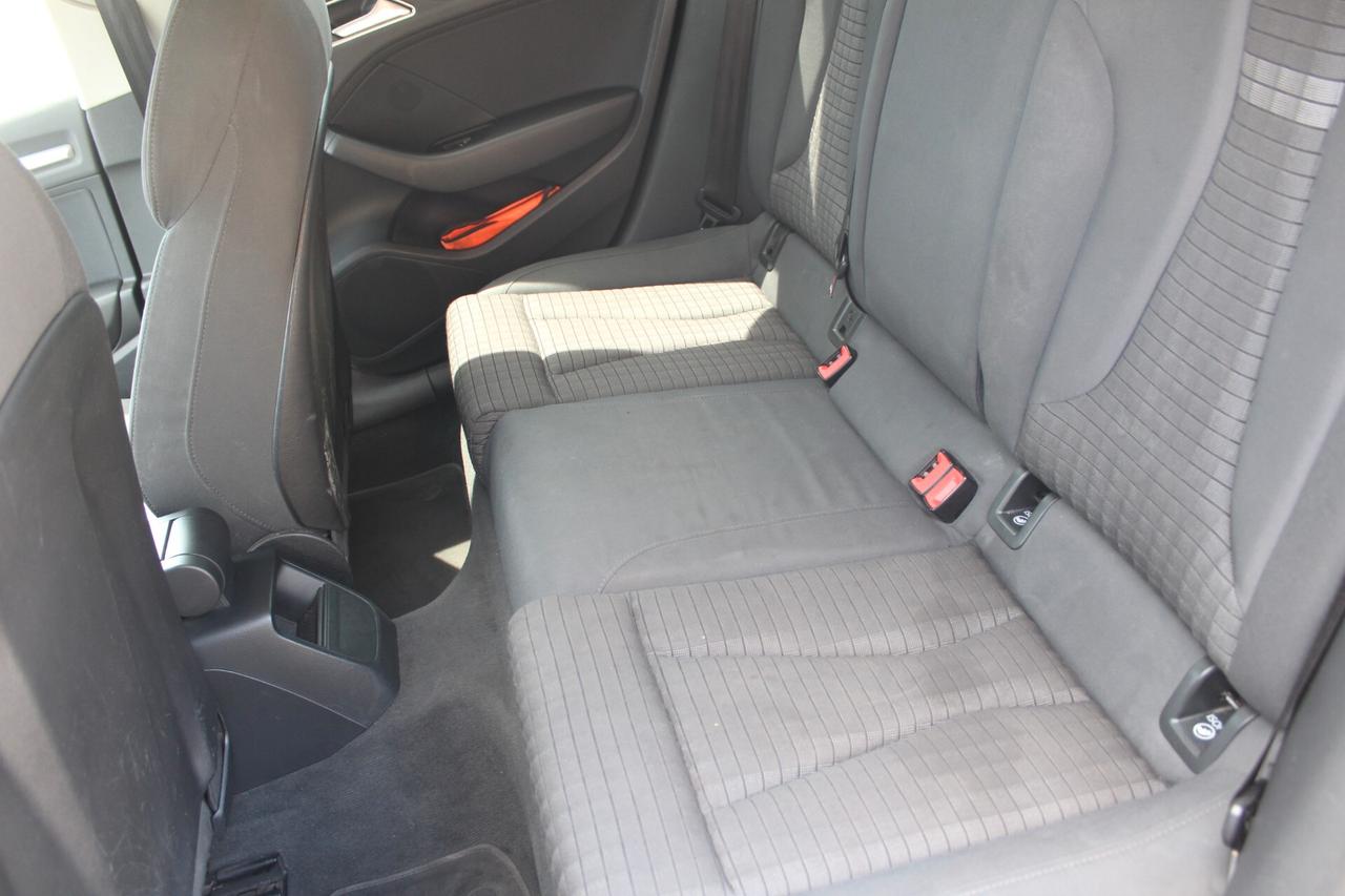Audi A3 SPB 1.4 TFSI S TRONIC G TRON AMBITION