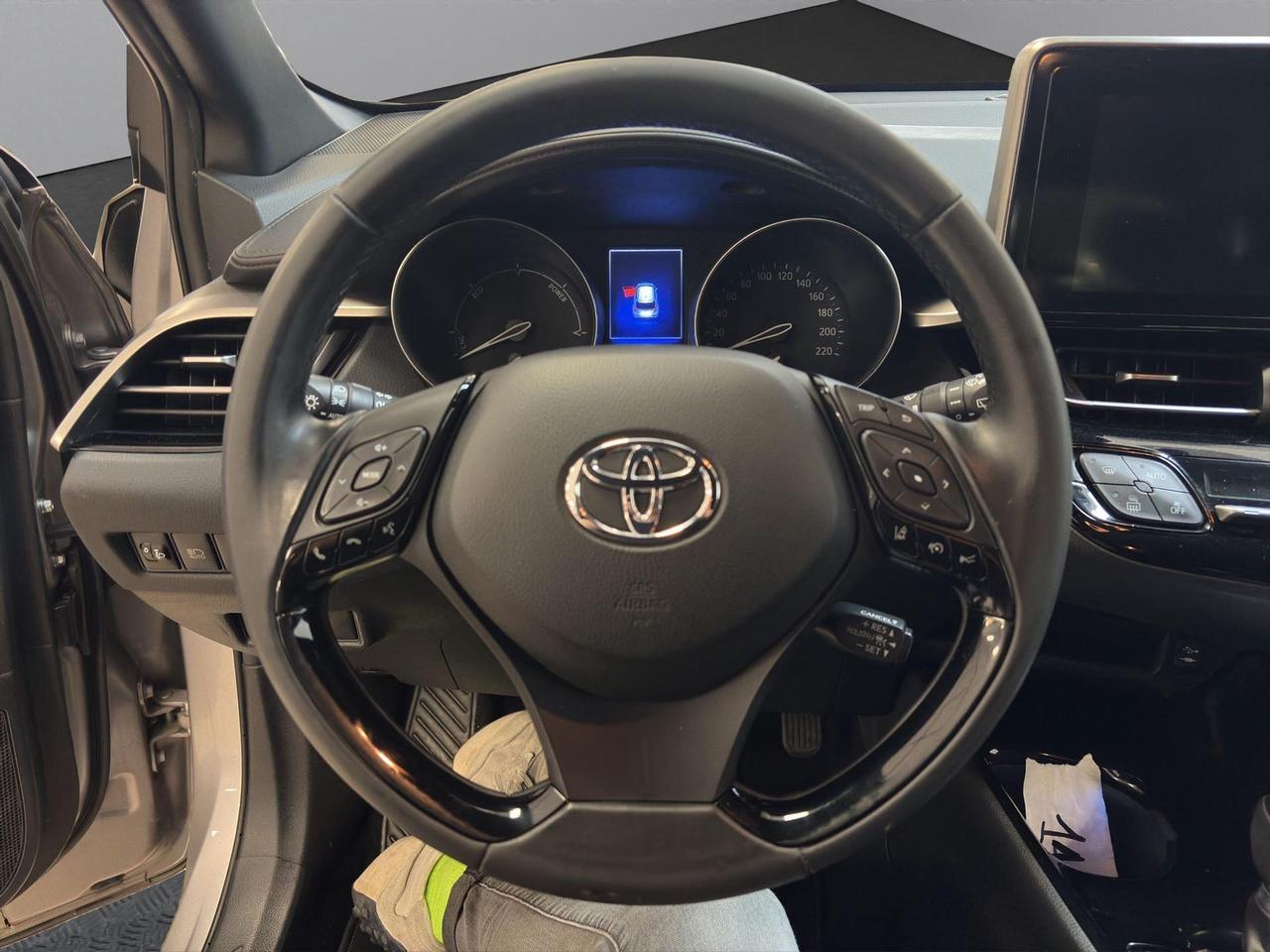 Toyota C-HR 1.8h Trend 2wd e-cvt