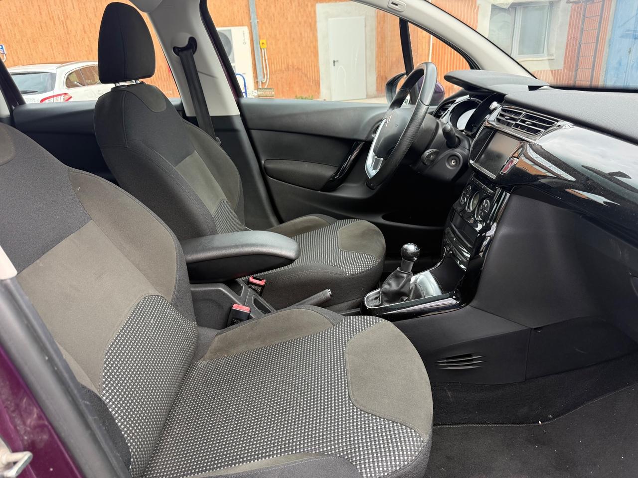 Citroen C3 pur tech exclusive 1.0 benzina