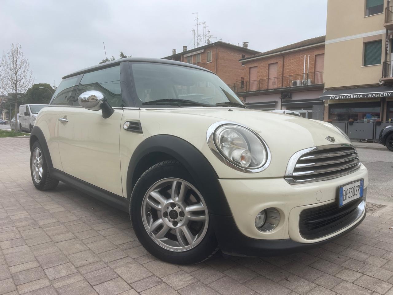 Mini 1.6 16V One (55kW)