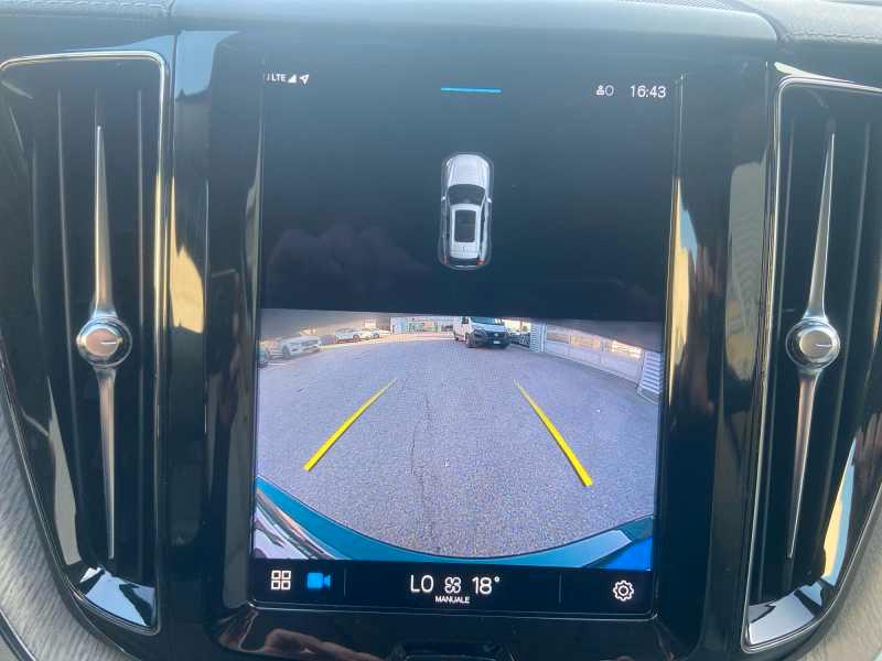 VOLVO XC60 2.0 b4 Inscription AwD AuTo