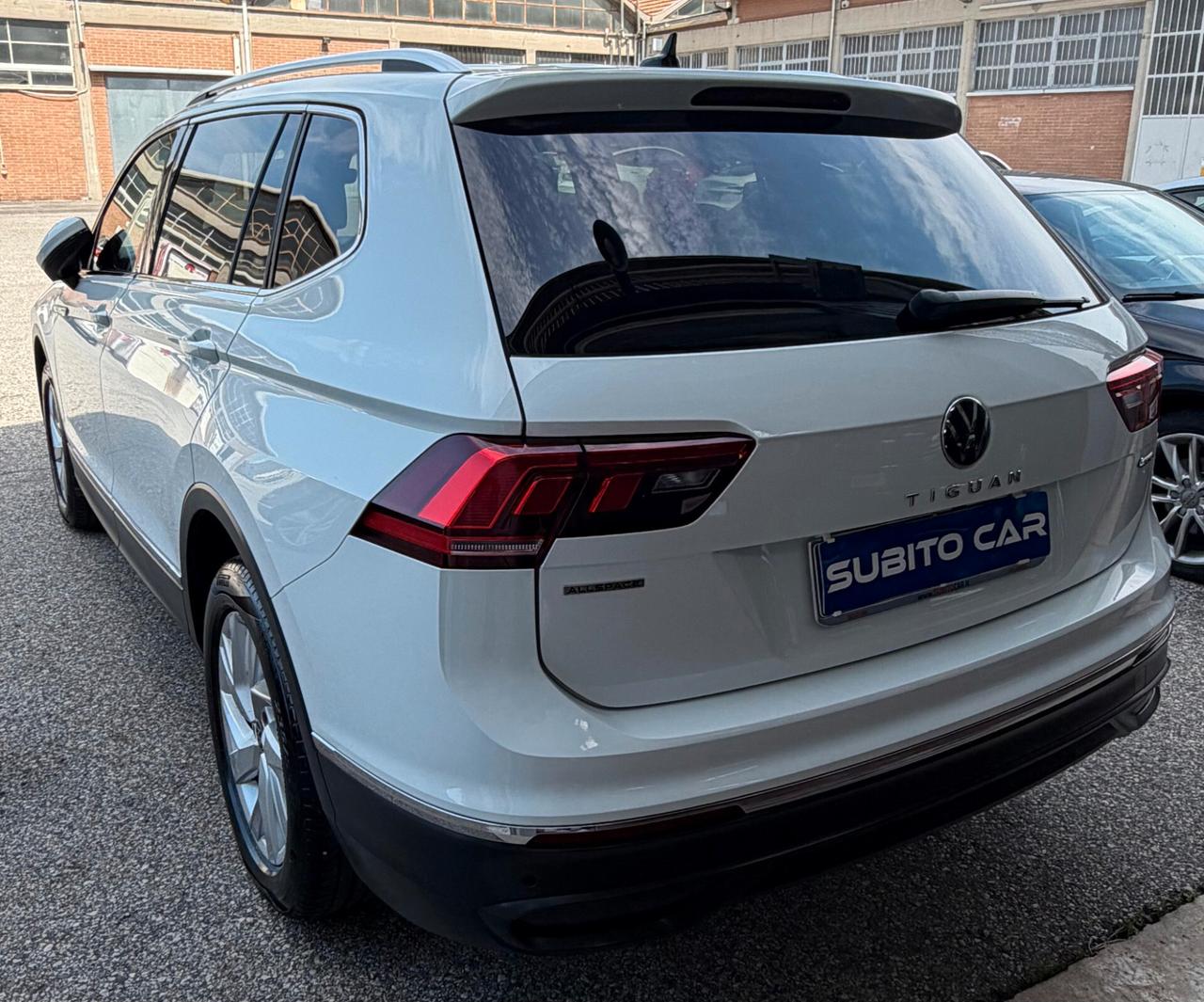 Volkswagen Tiguan Allspace 2.0 TDI SCR DSG 4MOTION Life 7 posti
