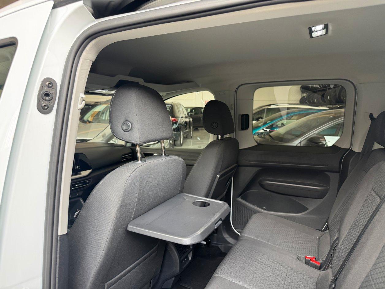 FORD Tourneo Connect 2.0 ecoblue 122cv Titanium 7 POSTI- GANCIO TRAINO