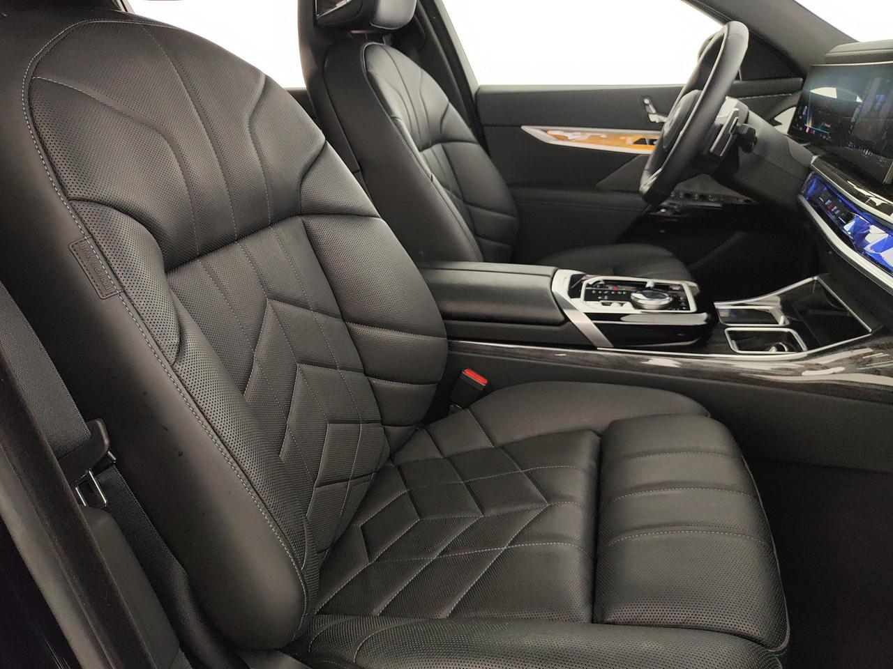 BMW 740d mhev xdrive MSport Pro auto