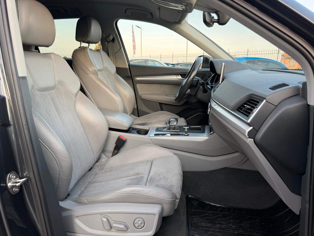 Audi Q5 2.0 TDI 190 CV quattro S tronic Business Sport