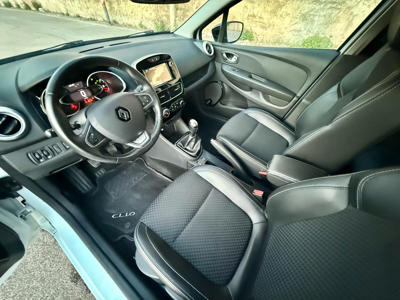 Renault Clio/1.5 75CV/CERCHI 17/FULL LED/RETROCAMERA
