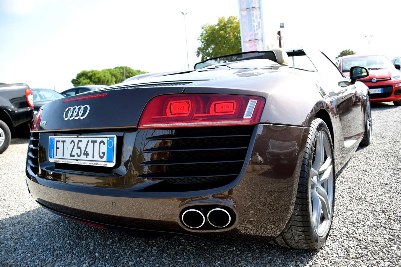 Audi R8 Spyder 4.2 V8 FSI 430CV quattro R-tronic KM CERTIFICATI
