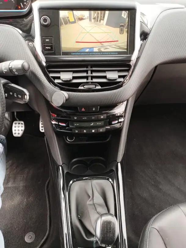 Peugeot 2008 BlueHDi 100 Allure