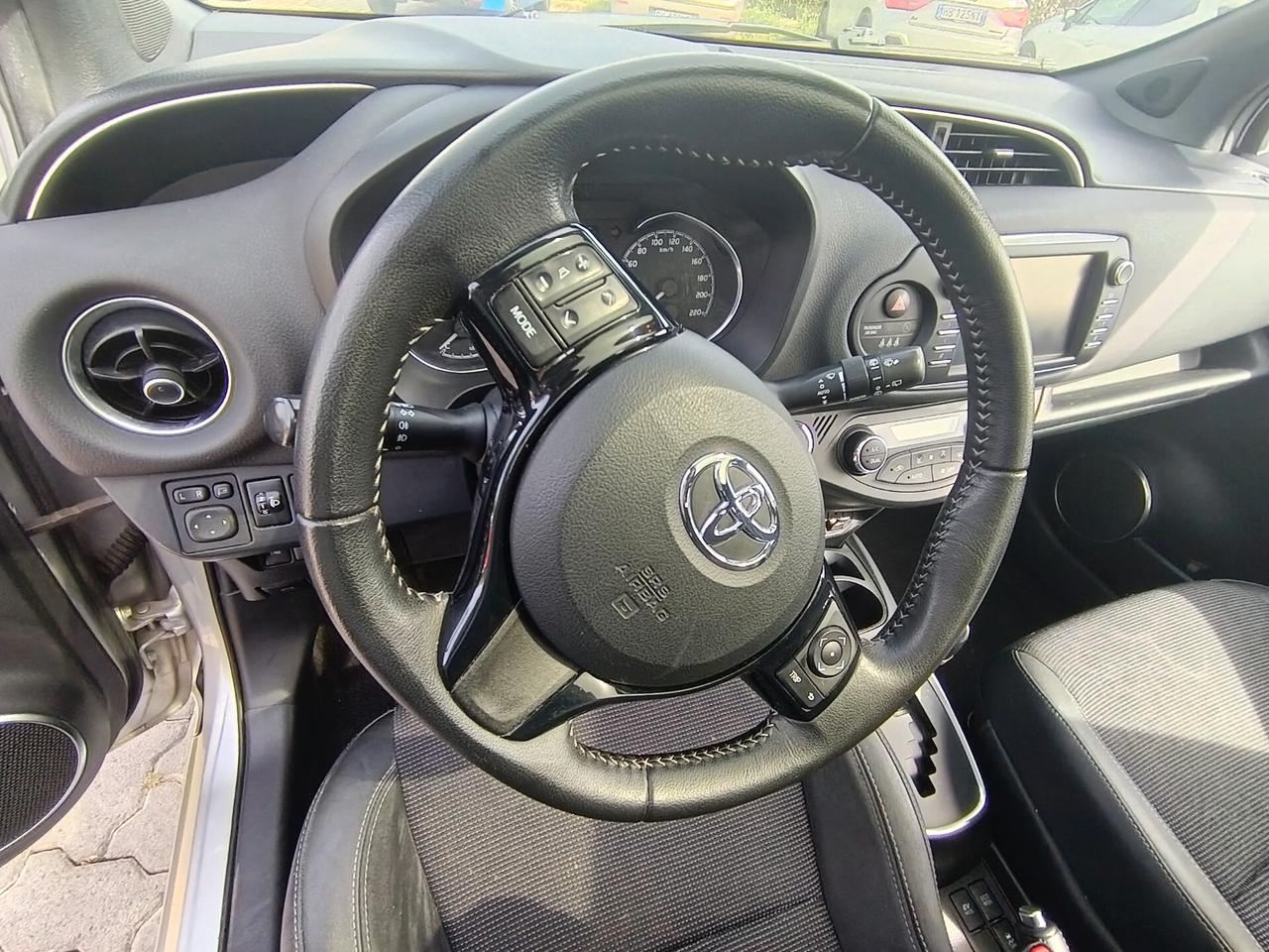 Toyota Yaris hybrid