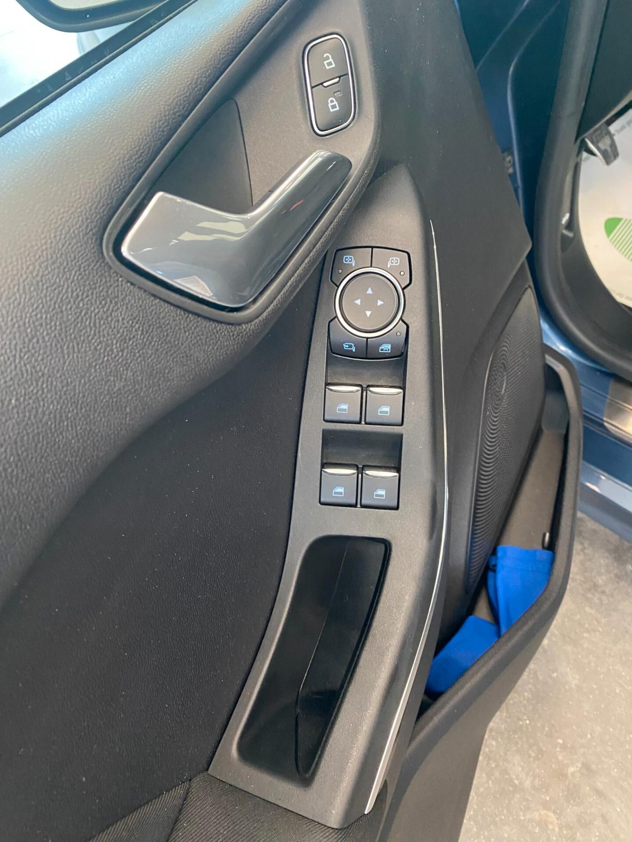 FORD FIESTA 1.1 B/GPL - OK NEOPATENTATI
