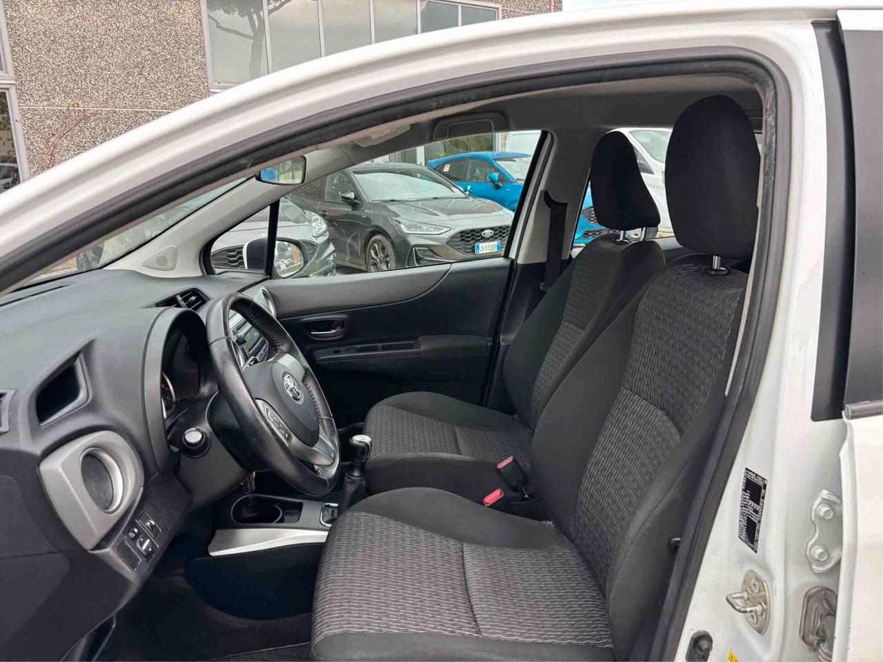 Toyota Yaris 1.0 5 porte