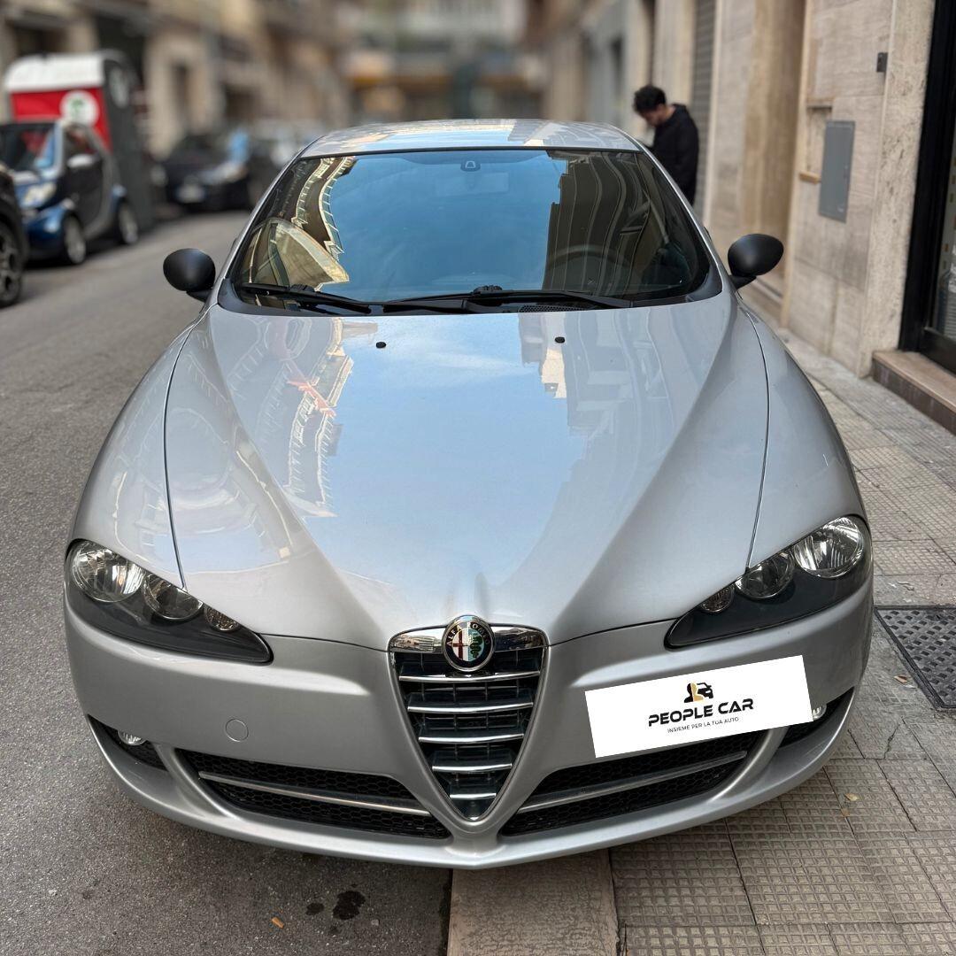 Alfa Romeo 147 **128.00km!!**