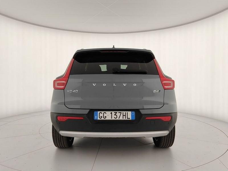 Volvo XC40 B4 AWD Geartronic Momentum Pro - IVA DEDUCIBILE