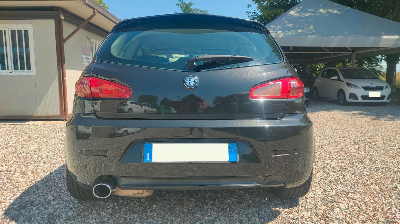 Alfa Romeo 147 2.0i 16V Twin Spark 150 CV 3p. Distinctive MANUALE