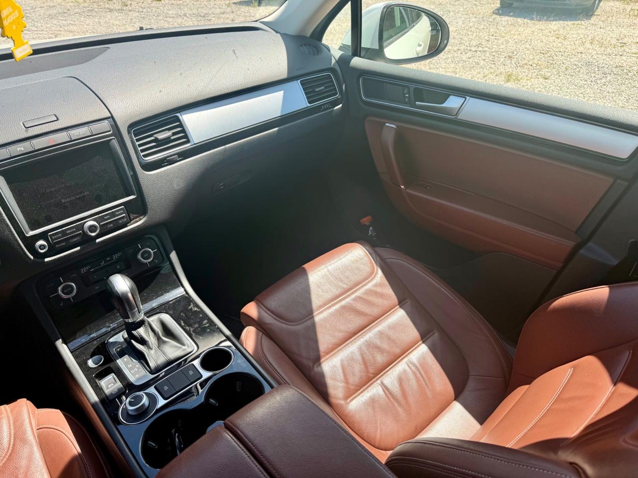 Volkswagen Touareg 3.0 TDI 262 CV tip. BMT Terrain Tech Executive