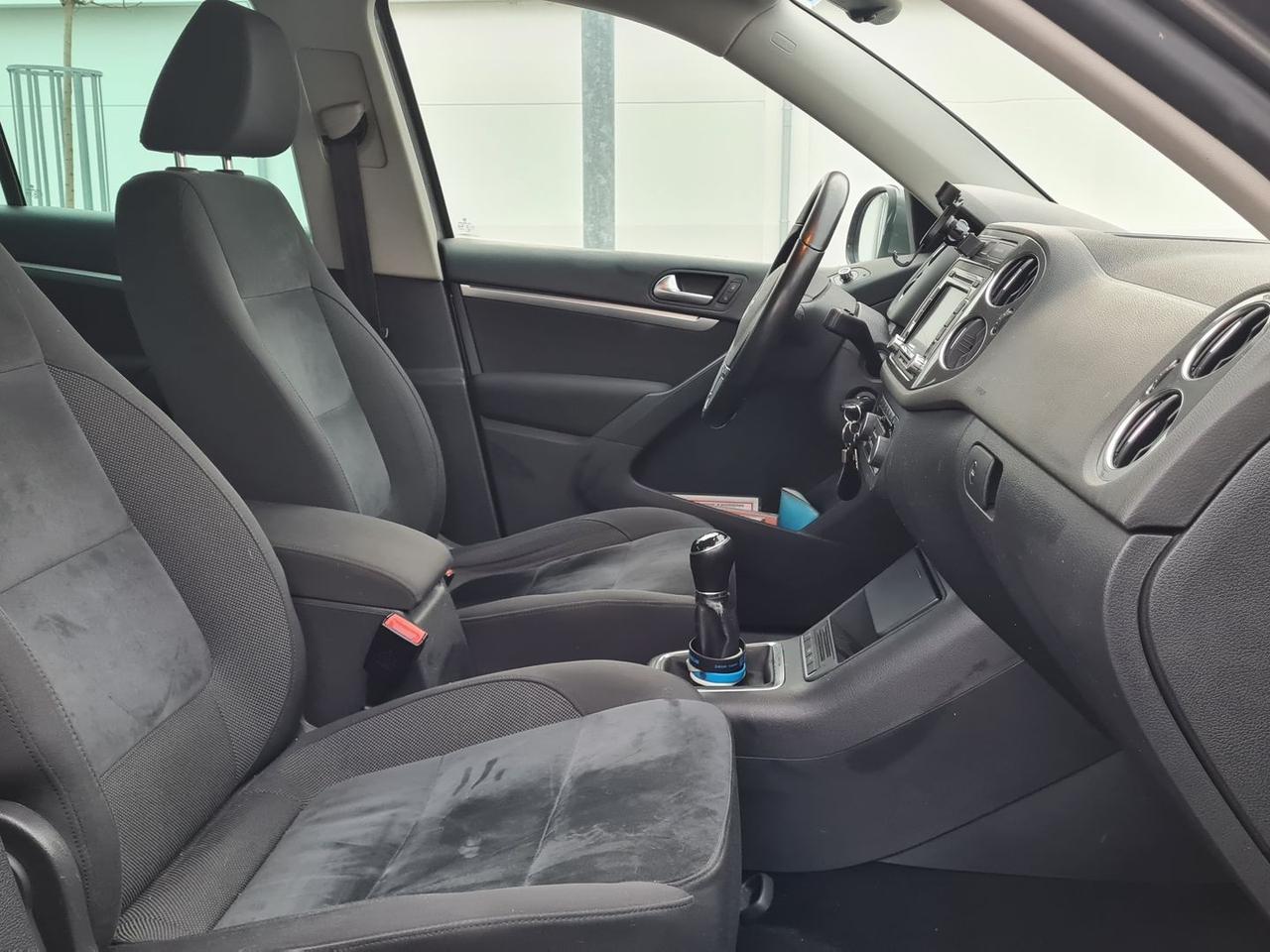 Volkswagen Tiguan 2.0 TDI BlueMotion Sport S #9743