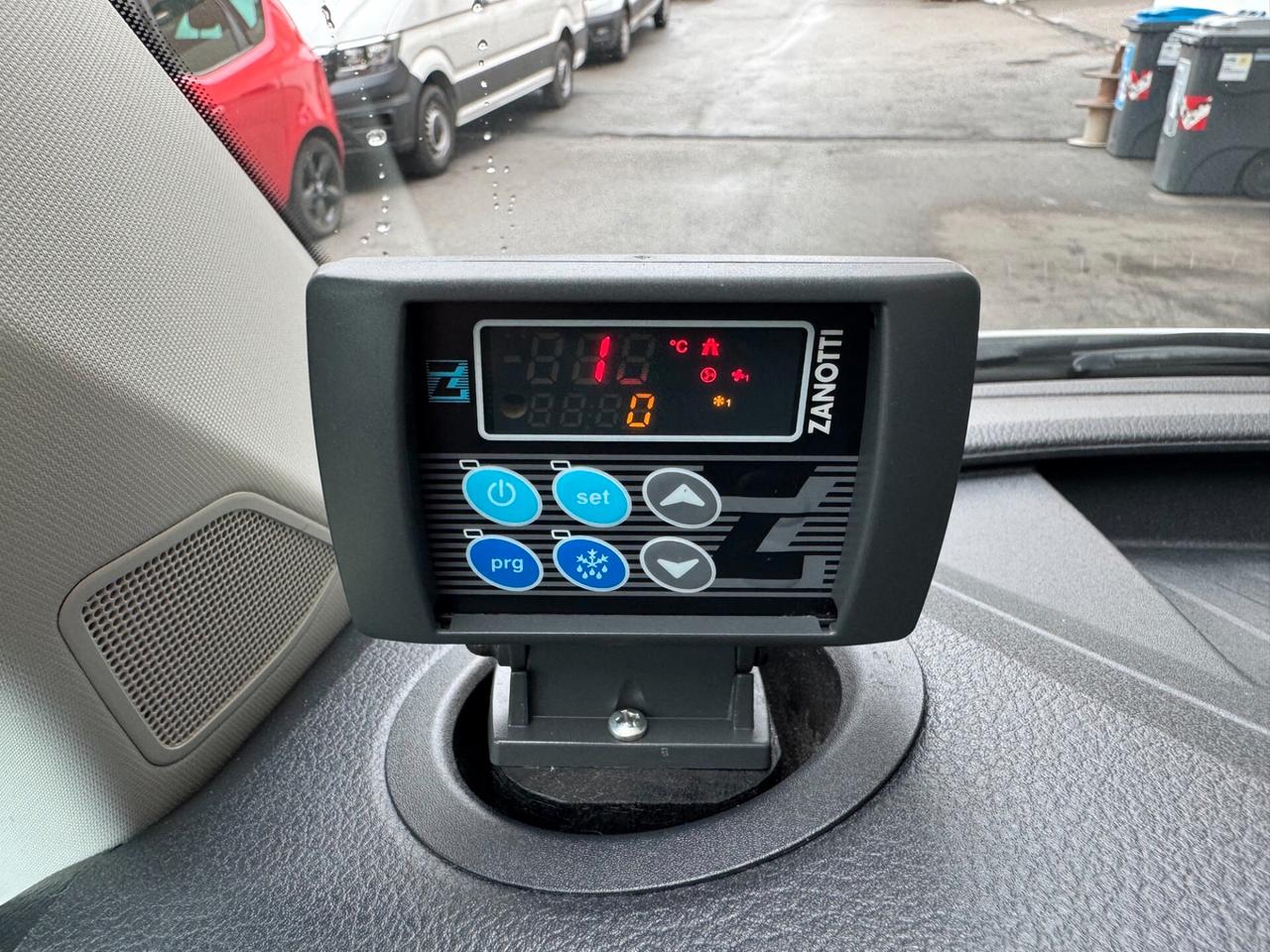 Volkswagen T6.1 Transporter 2.0TDI FRIGO FNAX 2027