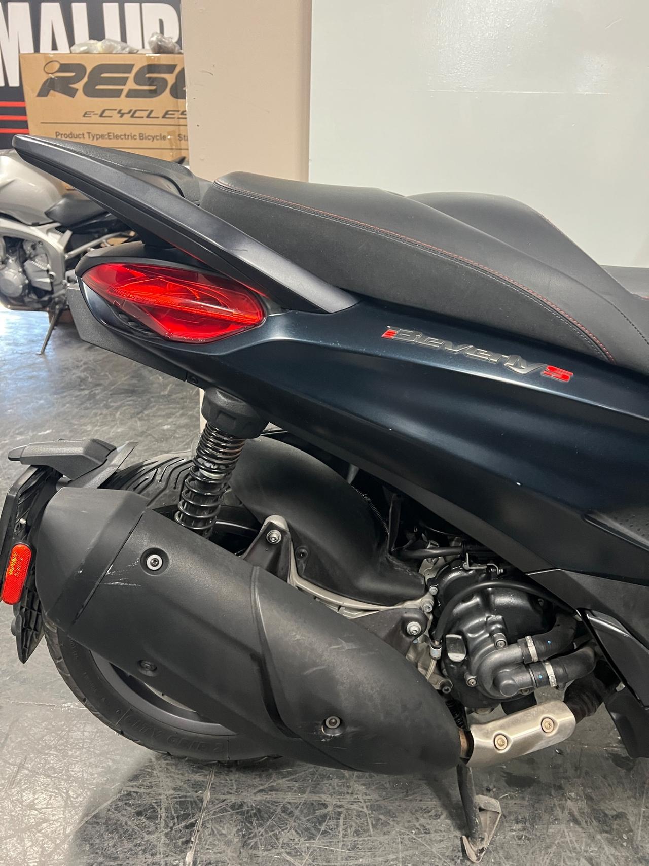 Piaggio Beverly 300 HP S