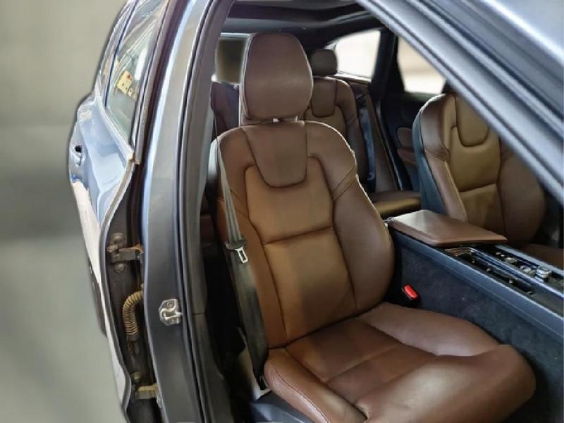 VOLVO XC60 B5 D AWD automatico Inscription