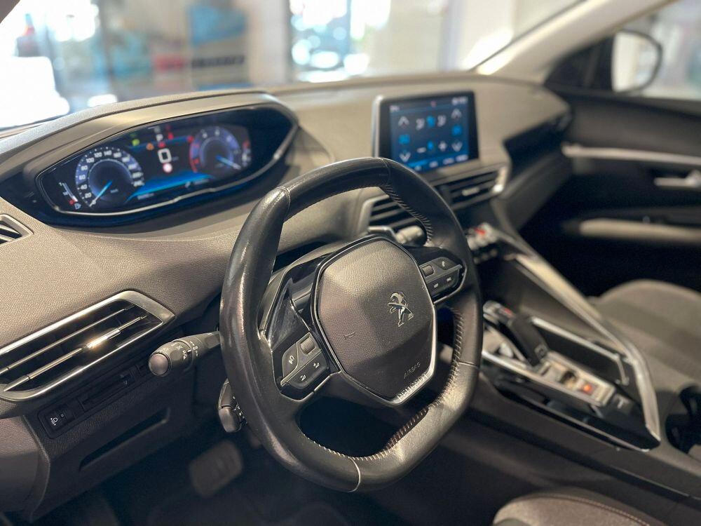 Peugeot 3008 BlueHDi 130 S&S EAT8 Allure