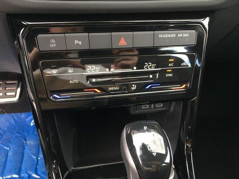 Volkswagen T-Cross 1.0 TSI 115 CV DSG R-Line NUOVA R LINE