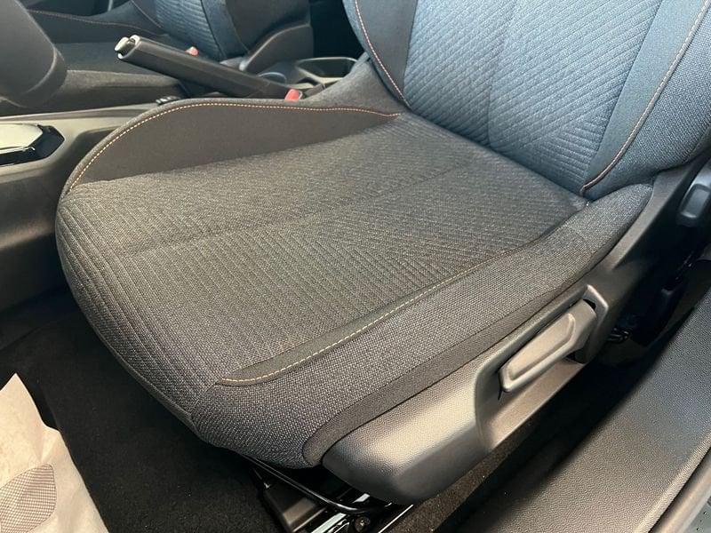 Peugeot 2008 2008 Hybrid 145 e-DCS6 Style