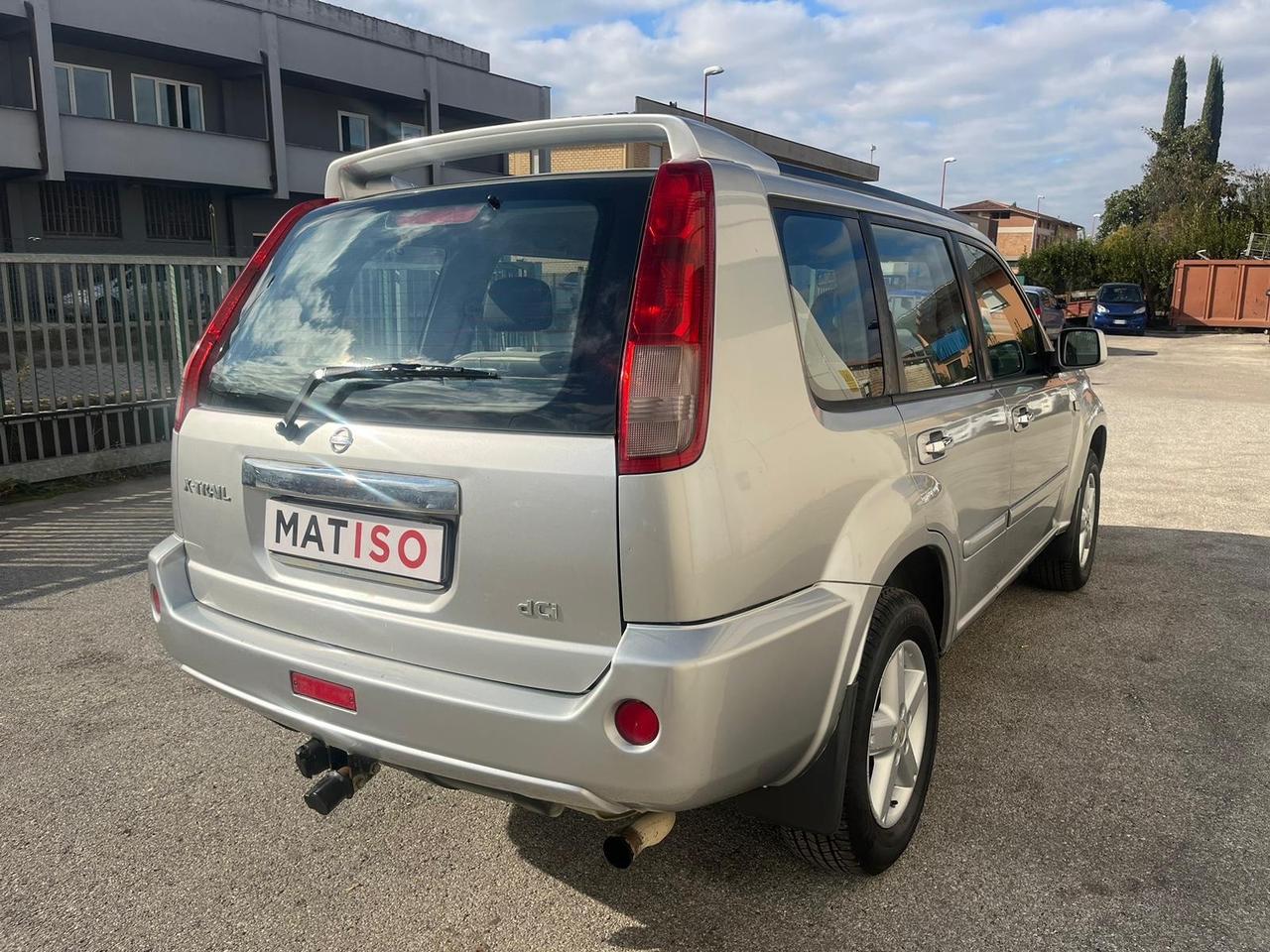 Nissan X-Trail 2.2 dCi Elegance