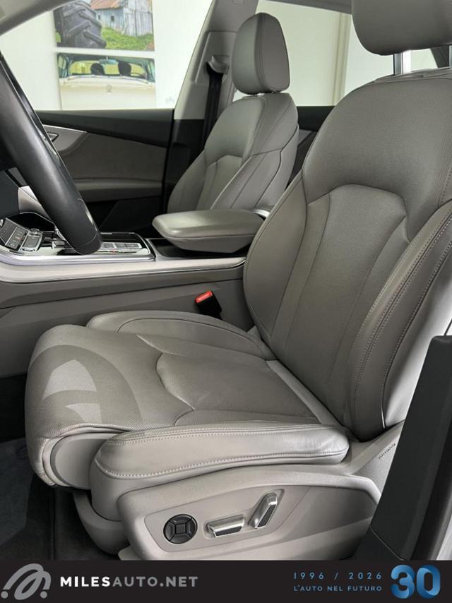 AUDI Q8 55 TFSI e tiptronic Sport 7 ANNI GARANZIA