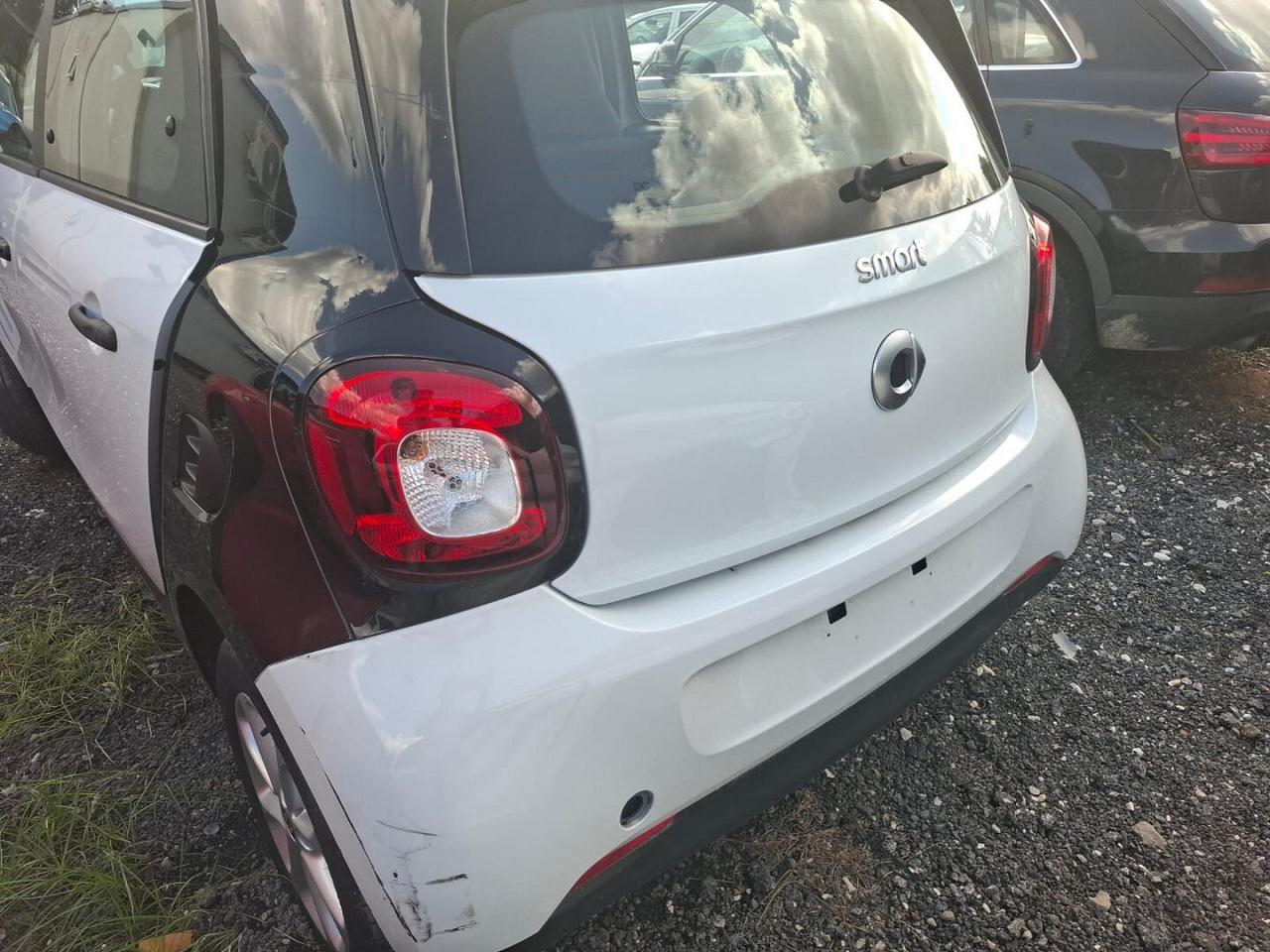 SMART FOR4 453 INCIDENTATA 2019
