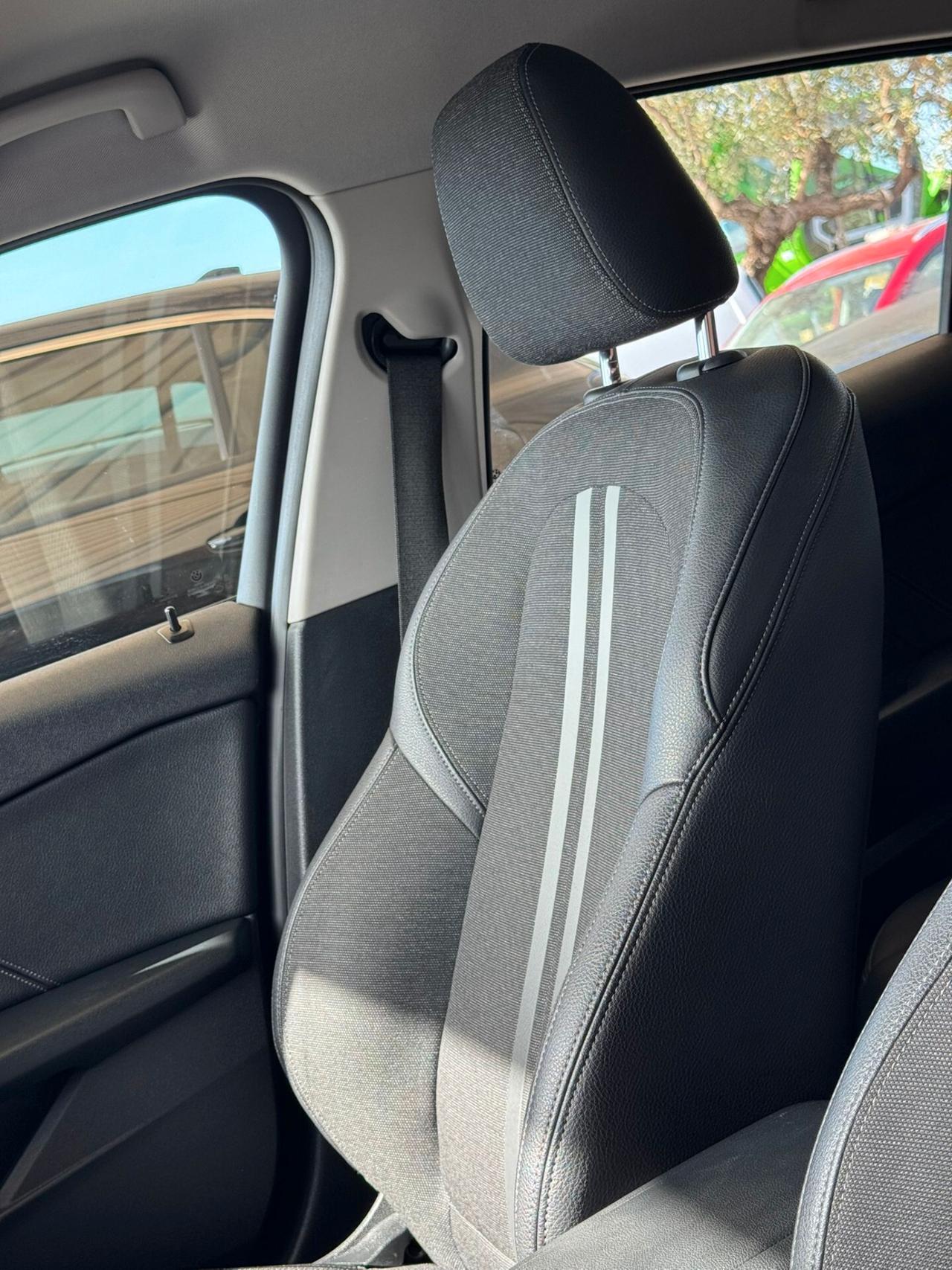 Bmw 118 118d 5p. Business Advantage