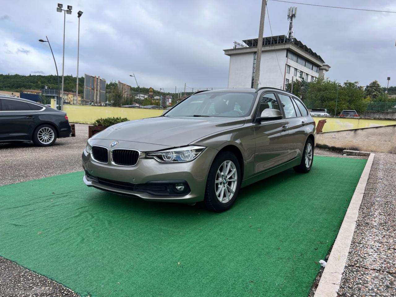 BMW 318d Business Advantage aut. - 2019