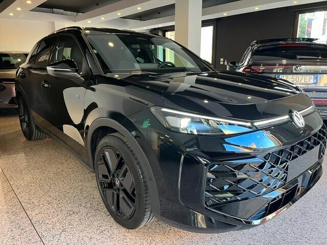 Volkswagen T-Roc 1.5 eTSI ACT 150 CV DSG R-Line