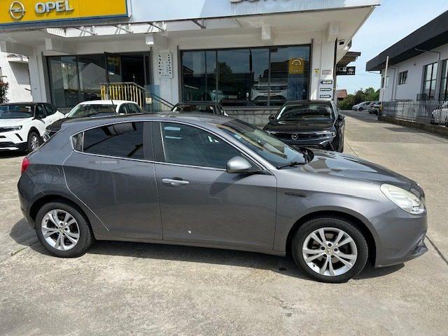 ALFA ROMEO Giulietta 1.6 JTDm-2 105 CV Distinctive