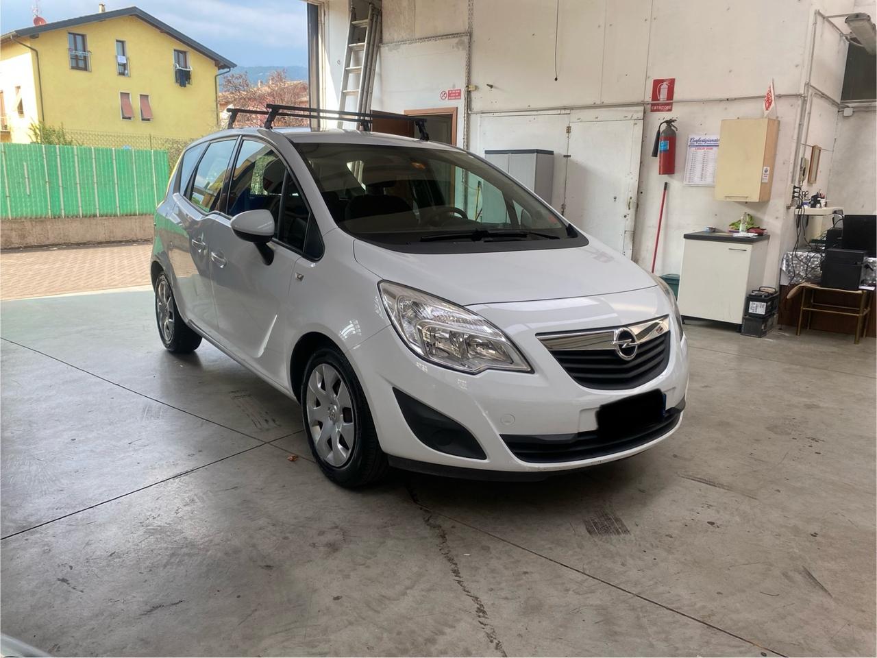 Opel Meriva 1.4 100CV Cosmo neopatentati