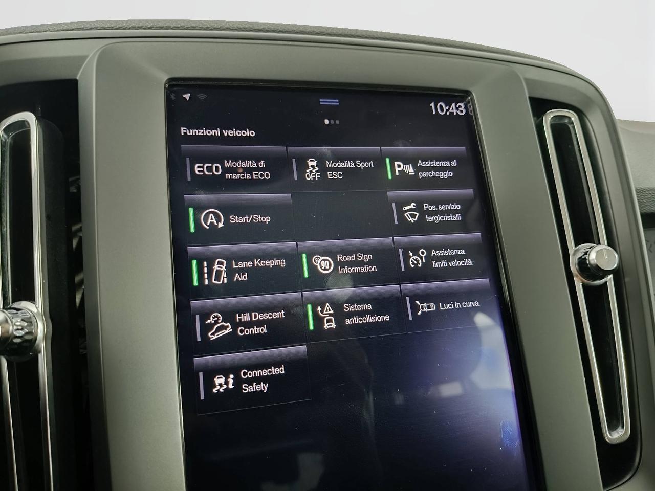 VOLVO XC40 - XC40 2.0 d3