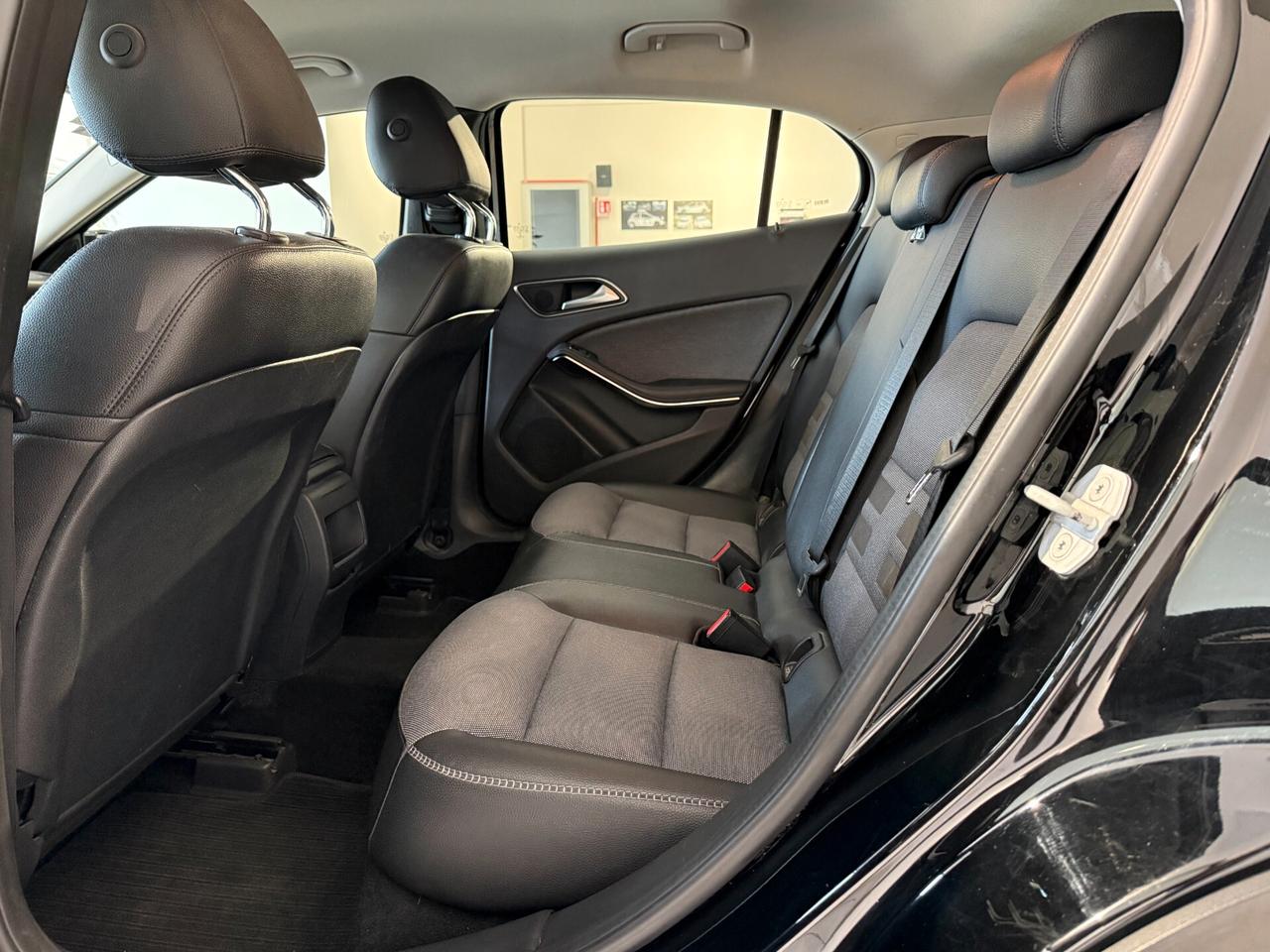 Mercedes-benz GLA 180 d Automatic Business
