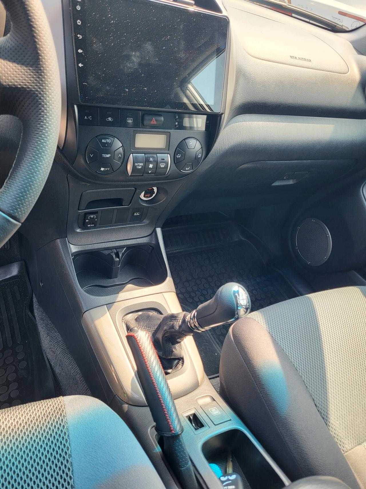 Toyota RAV 4 RAV4 2.0 16V cat 5 porte Sol