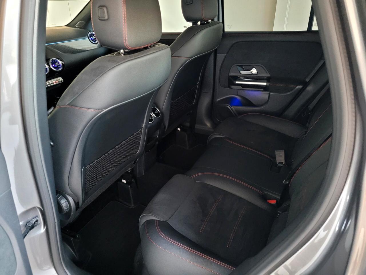 Mercedes-benz GLA 200 d AMG Line 8G-DCT LUCI AMBIENTE KEYLESS NAV