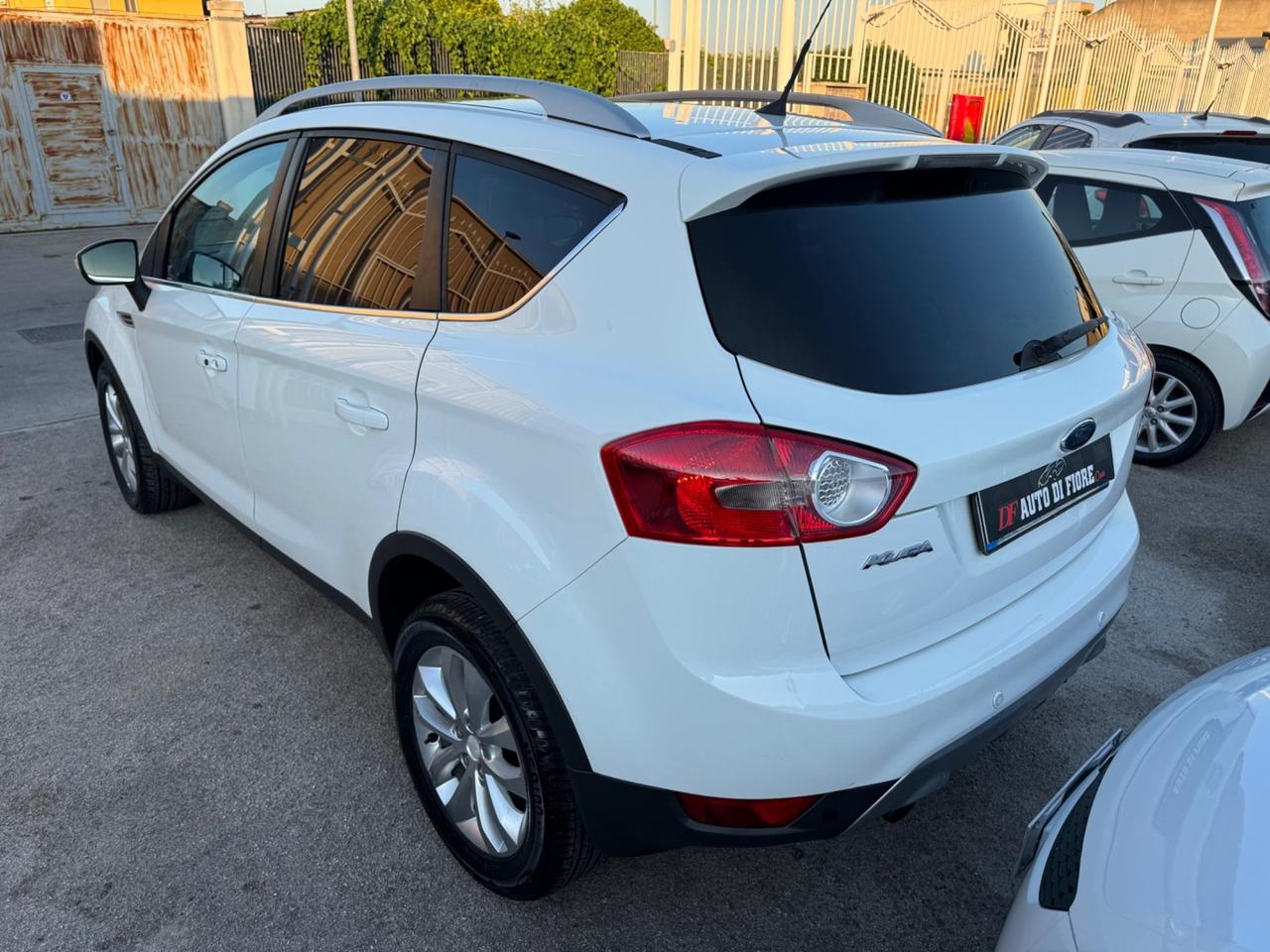 Ford Kuga 2.0 TDCi 136 CV 4WD Titanium TETTO PELLE