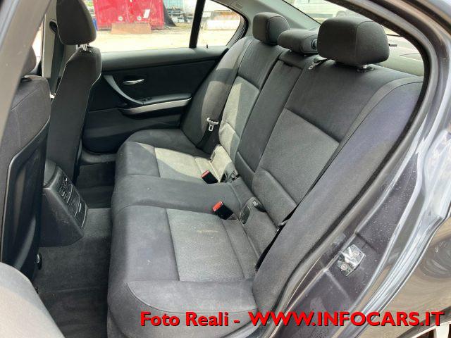 BMW 320 d cat Attiva leggi descrizione
