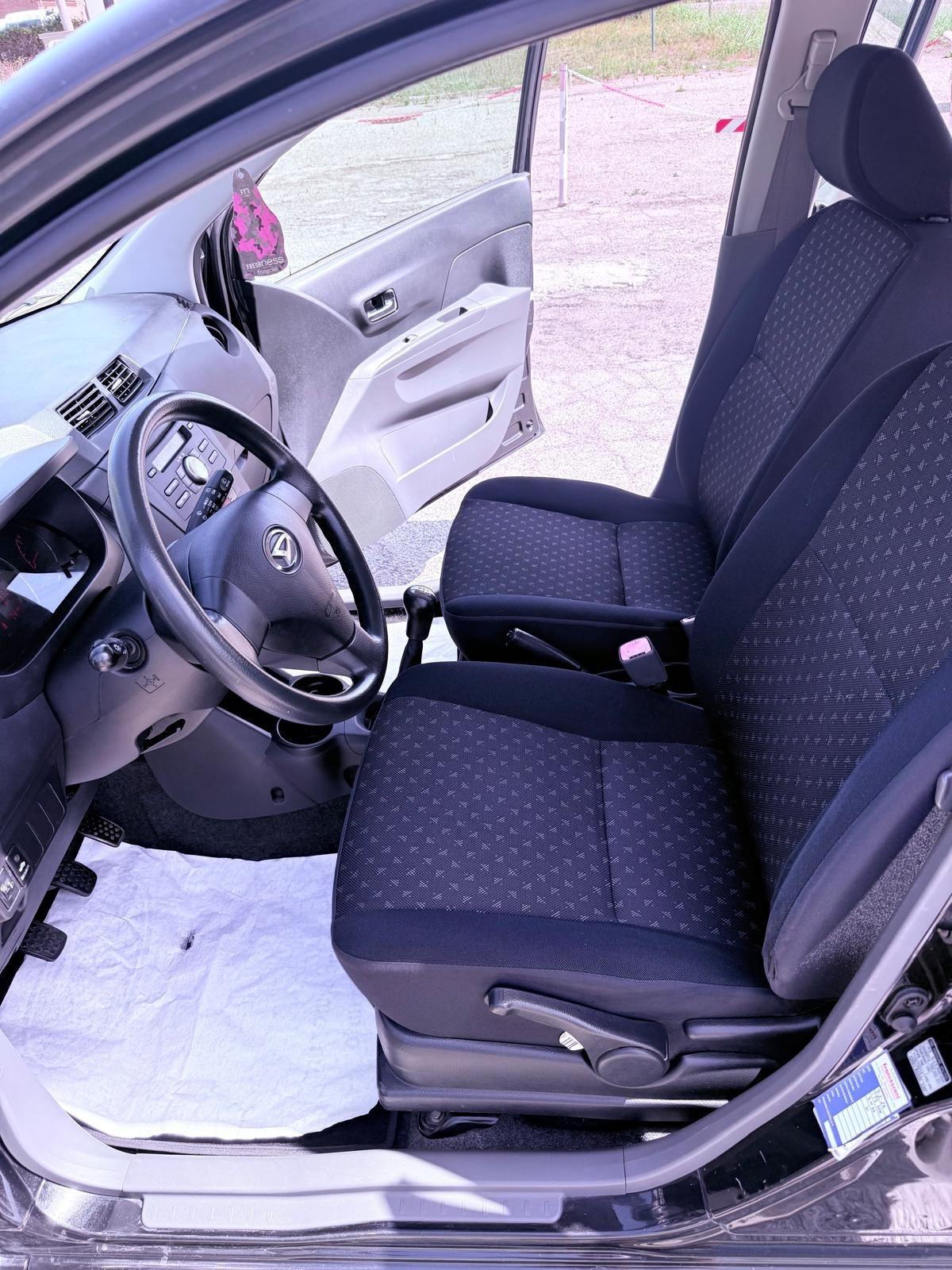 Daihatsu Cuore 1.0 12V Taka Ok neopatentati