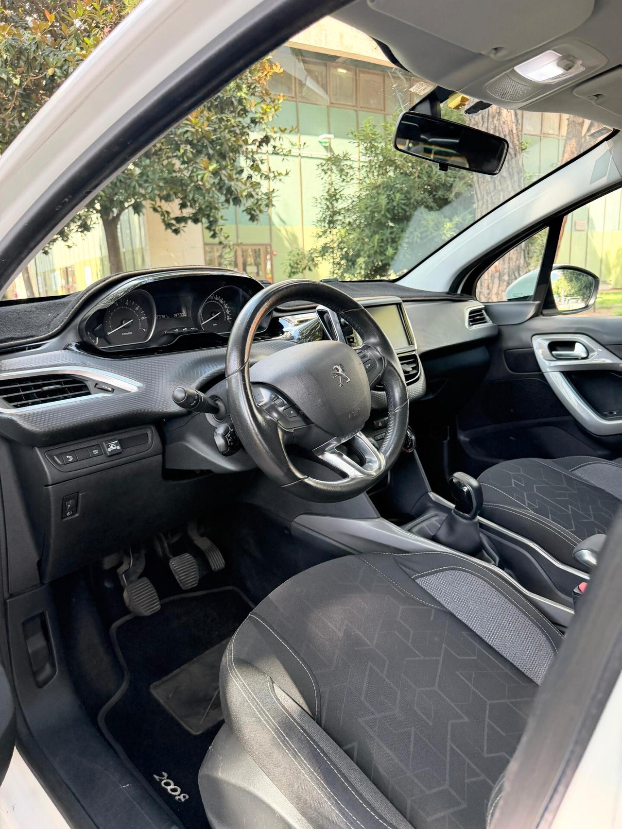 Peugeot 2008 PEGEOUT GPL PURETECH