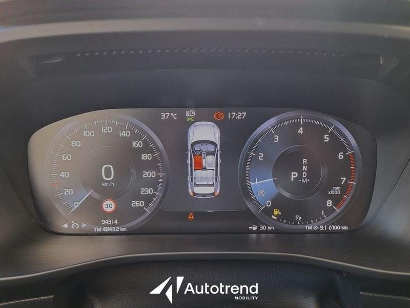 Volvo XC40 T2 129 CV Automatico Core N1 Autocarro
