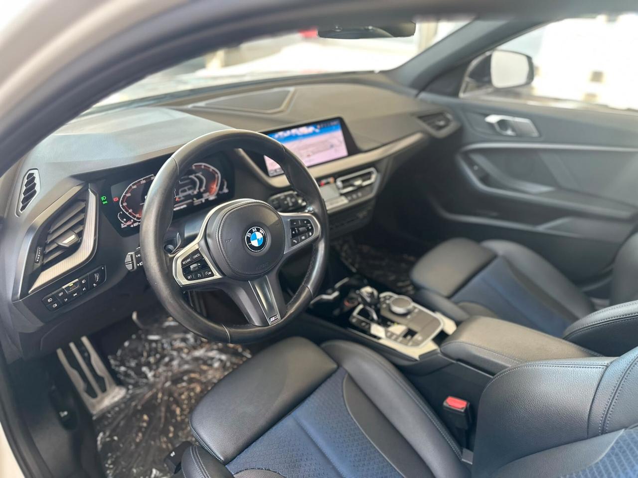 Bmw 116 116d 5p. Msport