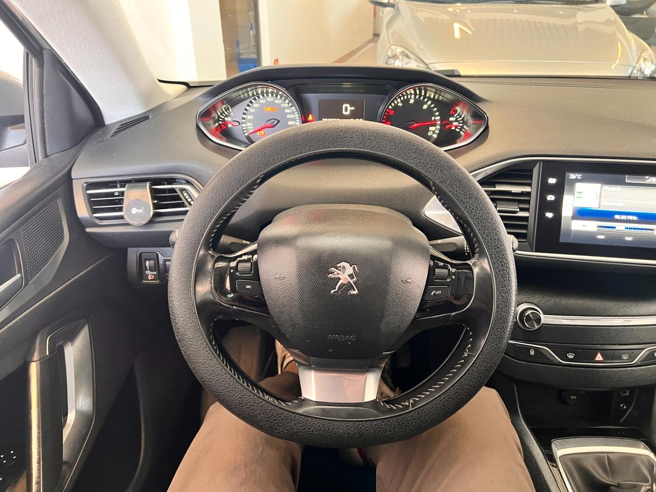 Peugeot 308 BlueHDi 120 S&S Business