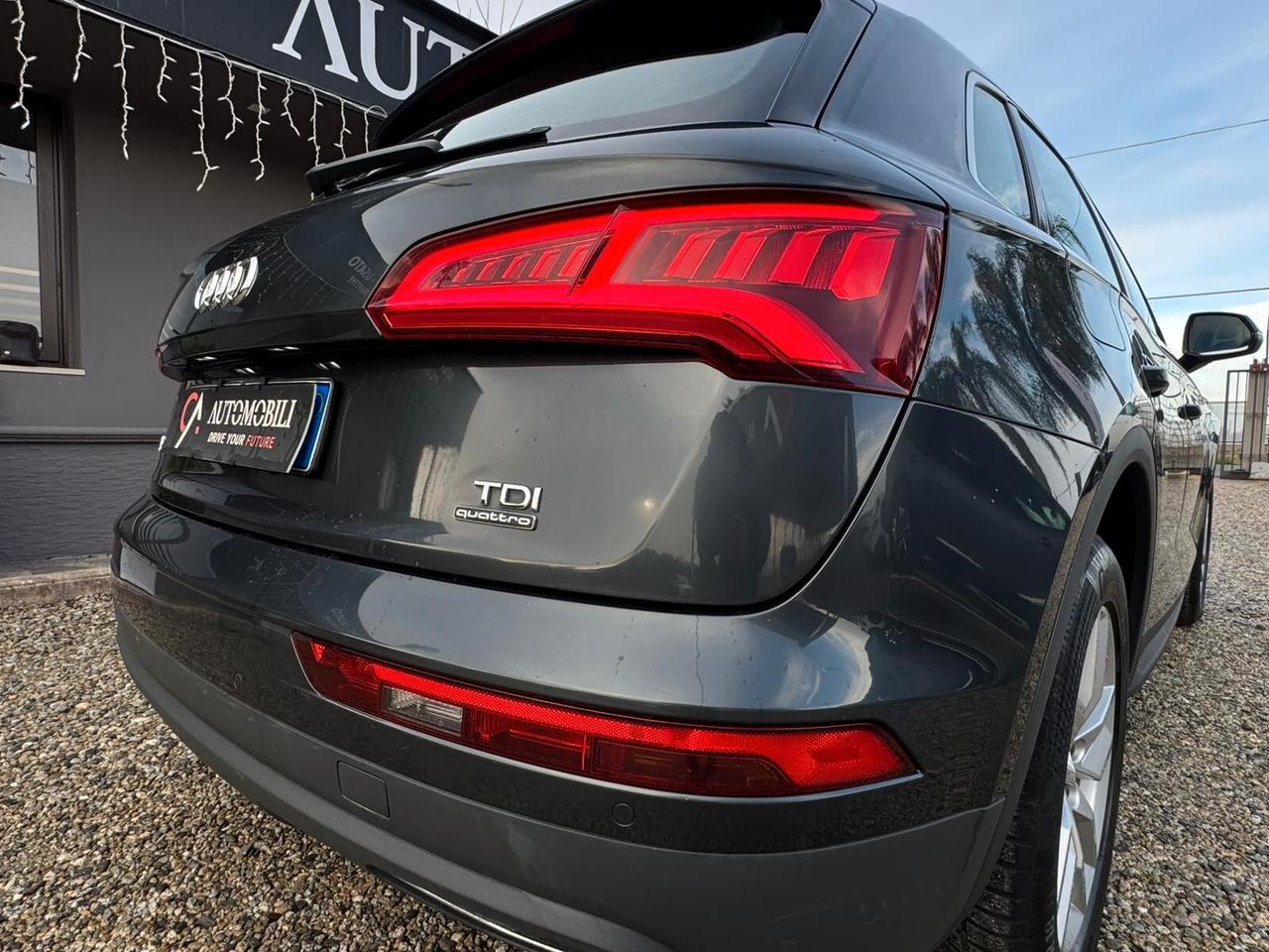 Audi Q5 2.0 TDI quattro S tronic Business